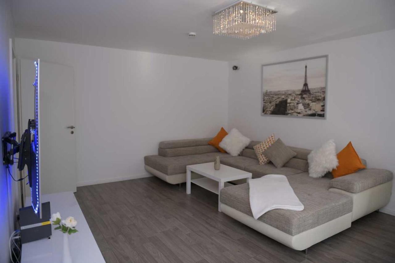 Moderne,helle und ruhige Wohnung zur Alleinnutzung Mindelheim Exterior foto