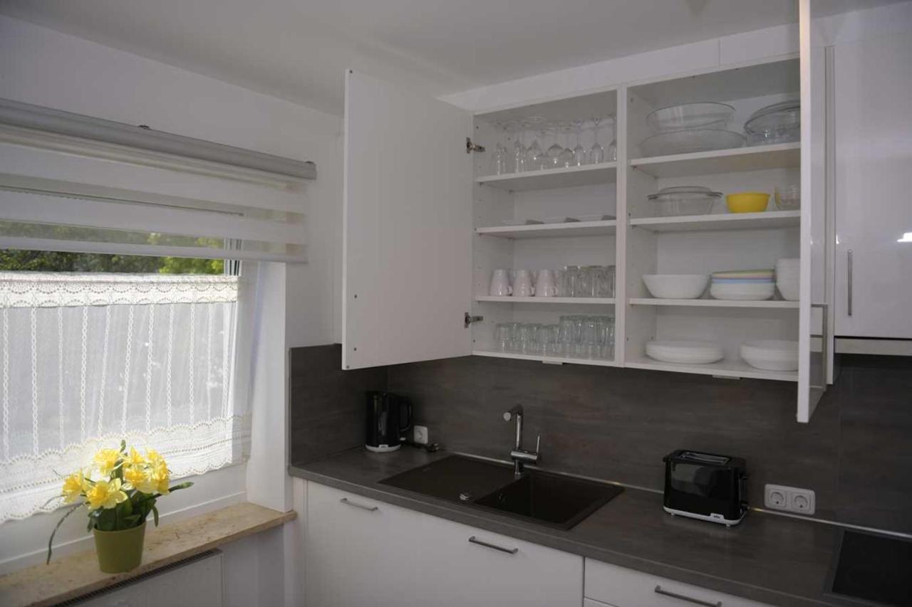 Moderne,helle und ruhige Wohnung zur Alleinnutzung Mindelheim Exterior foto
