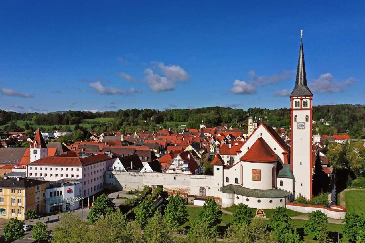 Moderne,helle und ruhige Wohnung zur Alleinnutzung Mindelheim Exterior foto
